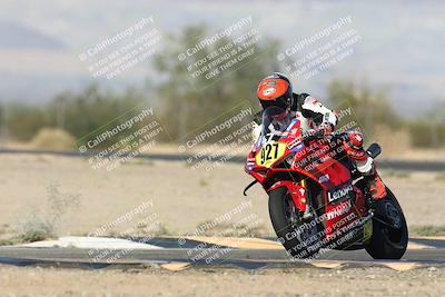 media/Nov-16-2025-Race Pace (Sun) [[8c5fa54630]]/Verified Riders/2-Turn 7 (945am)/